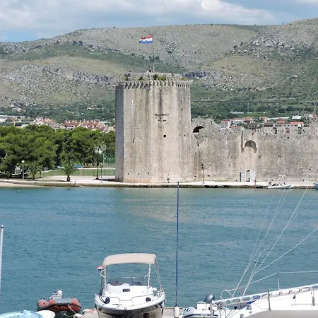 Vandrerhjem Marina Trogir