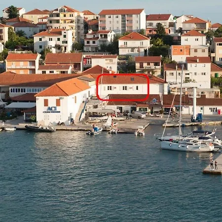 Hostel Marina